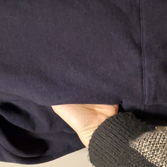 Kit and Ace sweatshirt - Picture 2 of 4